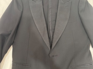 Selling with online payment: Suit Supply Black Tuxedo