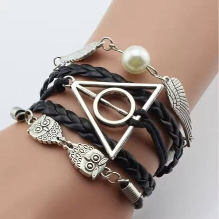Men's and Women's Elegant & Stylish Leather Bracelets 
