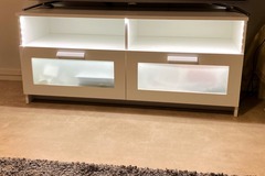 Myydään: TV desk with LED lamp