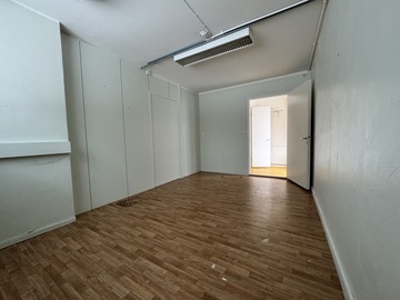 Renting out: 18 m2 työtila / toimisto /  varasto Puotinharjussa