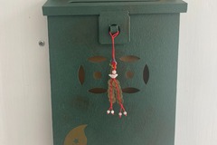  : HK Letter Box in green vintage
