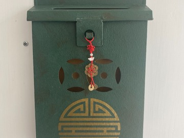  : HK Letter Box in green vintage