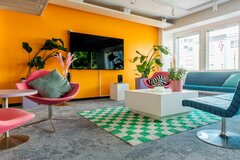 Creative center: Curvy Corner Creative HUB