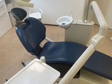 Gebruikte apparatuur: Sirona C5+ Behandelunit 2009