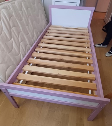 Lit Ikea enfant 160x80 avec matelas