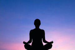 Selling:   Energy Readings & Spiritual Healing – Align with Your Destiny!