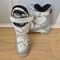 Winter sports: Atomic skis boots