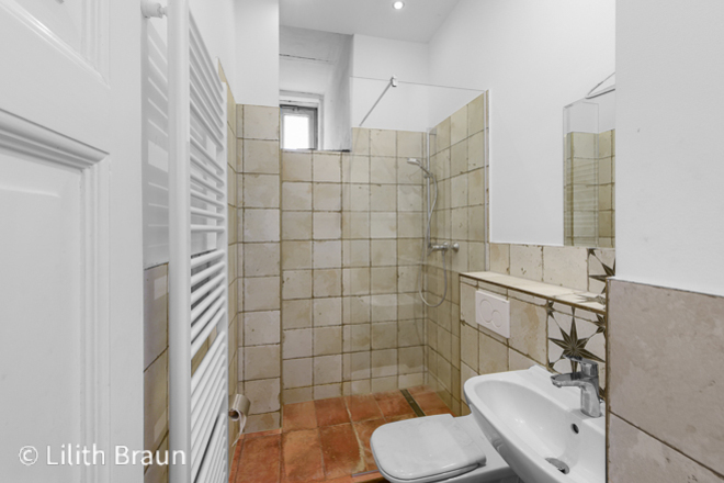 Großzügige 5-Zimmer-Altbauwohnung in Frankfurt am Main/Bornheim