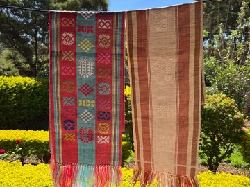 Arts & Crafts: Traditional Weaving: Master the Threads of Madagascar