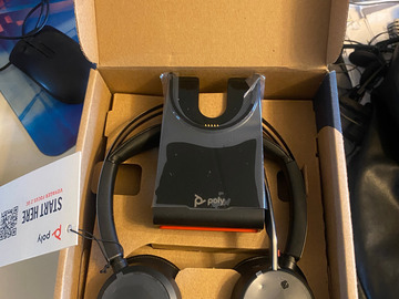 Myydään: Stereokuulokkeet Bluetooth-Poly Voyager Focus 2