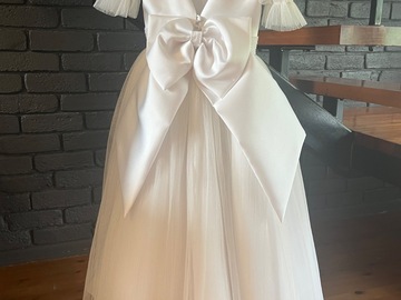 Selling: Flower Girl Dress