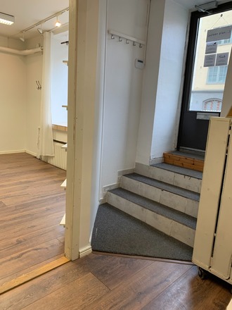 Vuokrataan atelje/studio/PopUp -tila katutasossa