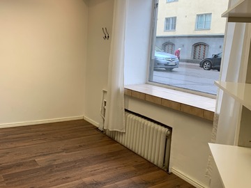Renting out: Vuokrataan atelje/studio/PopUp -tila katutasossa