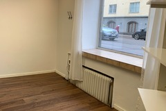 Renting out: Vuokrataan atelje/studio/PopUp -tila katutasossa