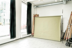 Renting out: Studio valokuvaajalle