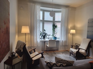 Renting out: Free hours and days available from a lovely office/therapy room 
