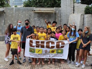 Looking for volunteers: Marketing Professional
