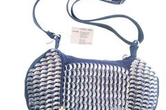 Vente au détail: ASTRID Bleu marine