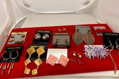 Bulk Lots: 1500 pairs-- Earrings-- tons of styles $ .15 pair!! PRICE CUT!
