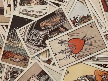 Selling: Email tarot reading