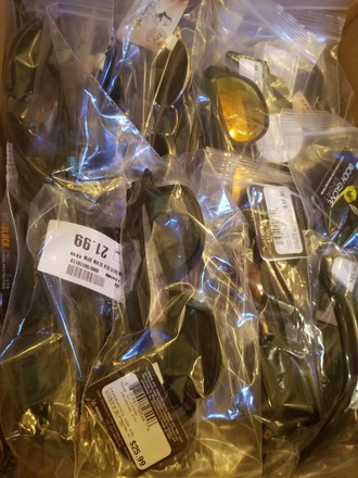 125 ASSORTED FOSTER GRANT SUNGLASSES