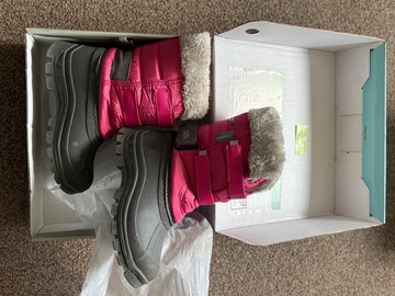 Winter sports: Girls snow boots size 13