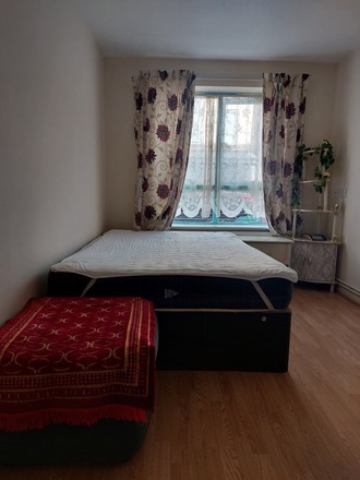 Double bedroom - Female - Moss side -Manchester