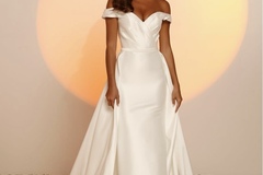 Selling: Madi Lane James Ivory Wedding Dress