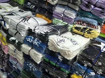 Bulk Lots: $1.5 pair of wholesale men's short-sleeved shirt