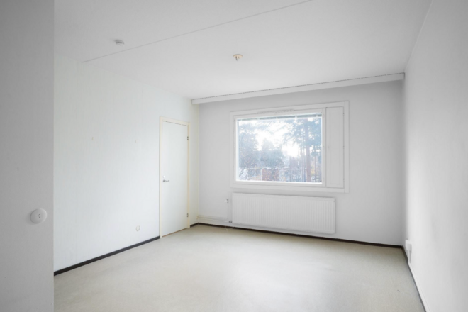 Renting out a studio apartment close to Matinkylä Metro station