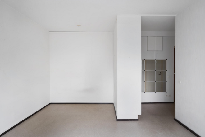 Renting out a studio apartment close to Matinkylä Metro station