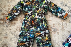 Winter sports: Boy ski suit 