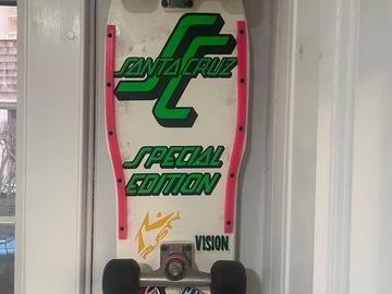 Selling with online payment: Almost NOS Santa Cruz Special Edition flat deck complete
