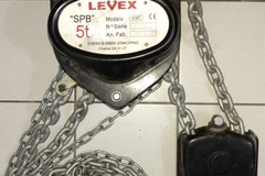 À vendre: Palan 5 T. de marque Levex manuel a chaine