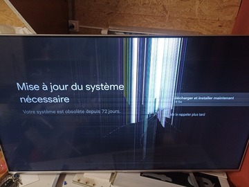 Faire offre: Smart TV PHILIPS 142cm + ombilight