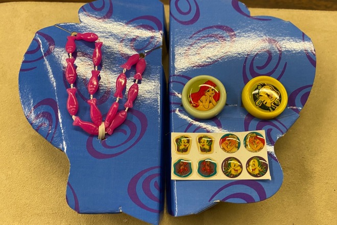 800 pcs--DISNEY--Little Mermaid Jewelry--$0.12 pcs