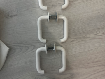 Myydään: Door handles 