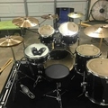 Selling with online payment: LUDWIG 7 PIECE Evolution kit w 8 cha power pa w 7 mics