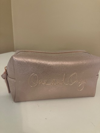 Elizabeth Arden One and Only Make Up Pouches 50pcs