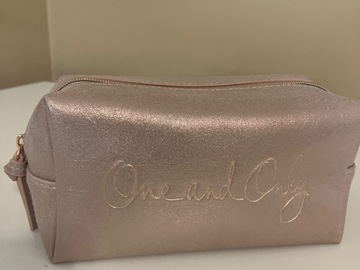 Bulk Lots: Elizabeth Arden One and Only Make Up Pouches 50pcs