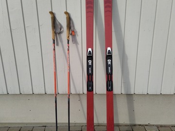Uthyres (per vecka): Erähiihtosukset 176 cm