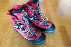 Hyr ut (per day): Alpina Alaska NNN BC hiihtomonot 40