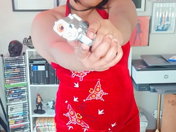 Selling with online payment: Resident Evil 4 OG - Ada Wong