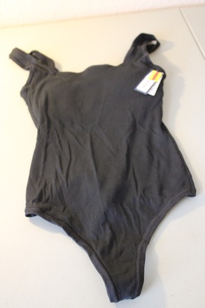 30 GAP  Gapbody Cotton Rib Bodysuit Thong cut Built-in bra