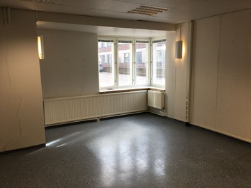 Renting out: 33 m2 Työtila 1 krs. N10, Vallila
