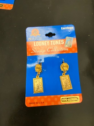 100 prs-Vintage Looney Tunes Earrings--retail $9.99-$0.99 pair