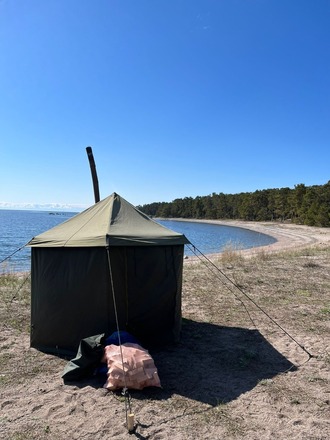 Kotateltta Nova Explorer ja kamina 