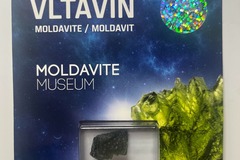 Selling: Piece of Moldavite (Between 1g and 1.5g)