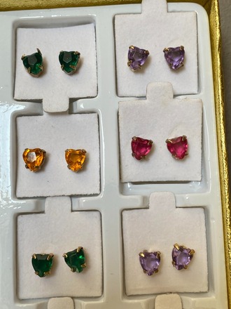 1080 pairs--Rhinestone Heart Earrings with display--$0.10 pair
