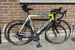 À vendre: Vélo de course Canondale